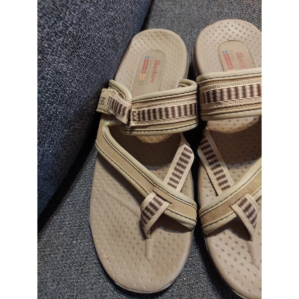 Skechers Women's 8 Reggae All Natural Outdoor Lifestyle Taupe Sandals Adjustable
